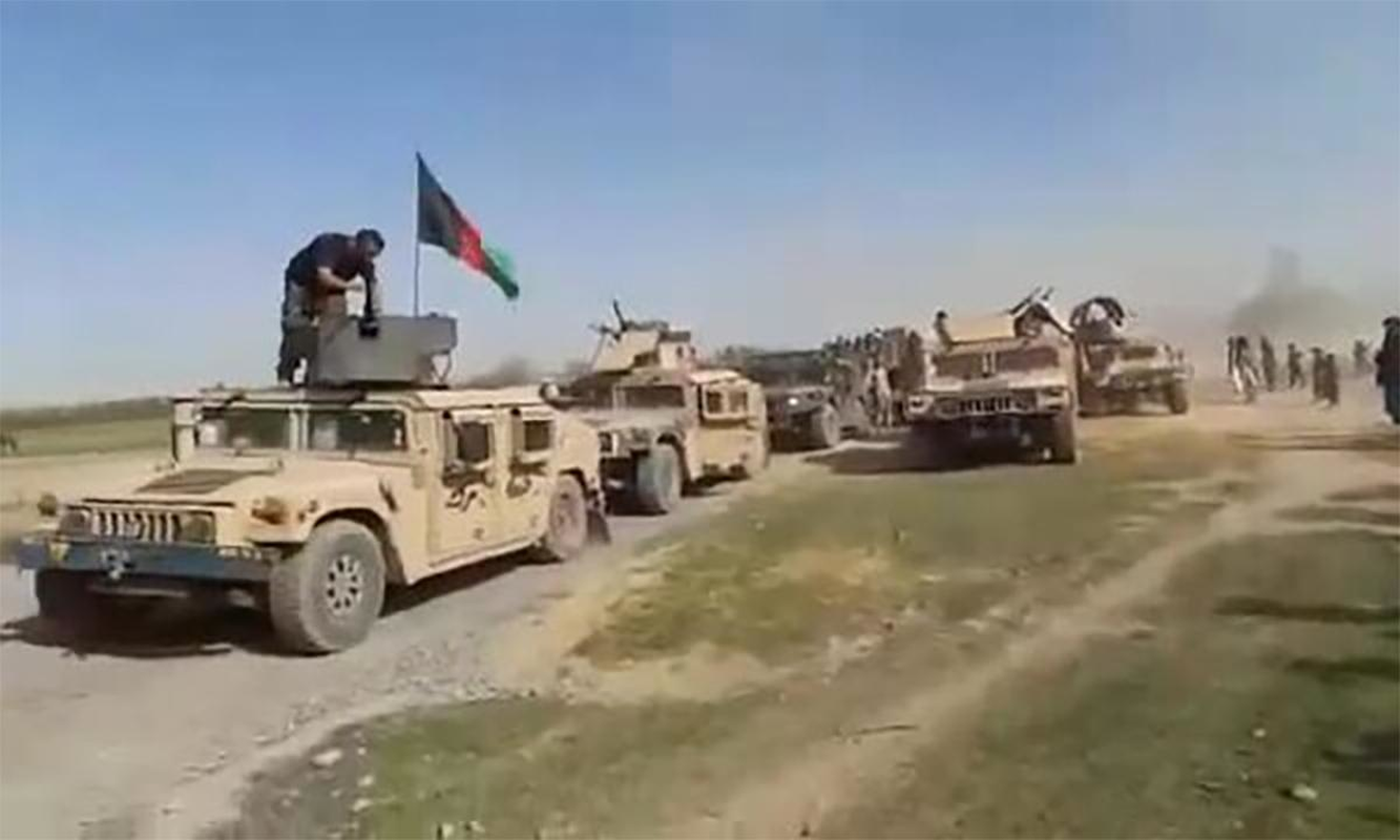 Anh lo ngai vu khi NATO tai Afghanistan roi vao tay linh danh thue Nga-Hinh-9