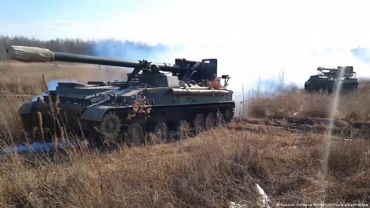 Ukraine thiet hai nang o mien Dong, phao binh Donetsk qua manh!