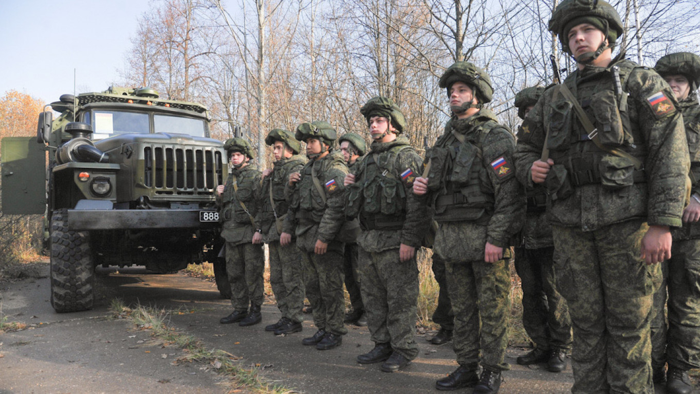 Ukraine un un keo vu khi hang nang toi sat Nga giua dem-Hinh-3