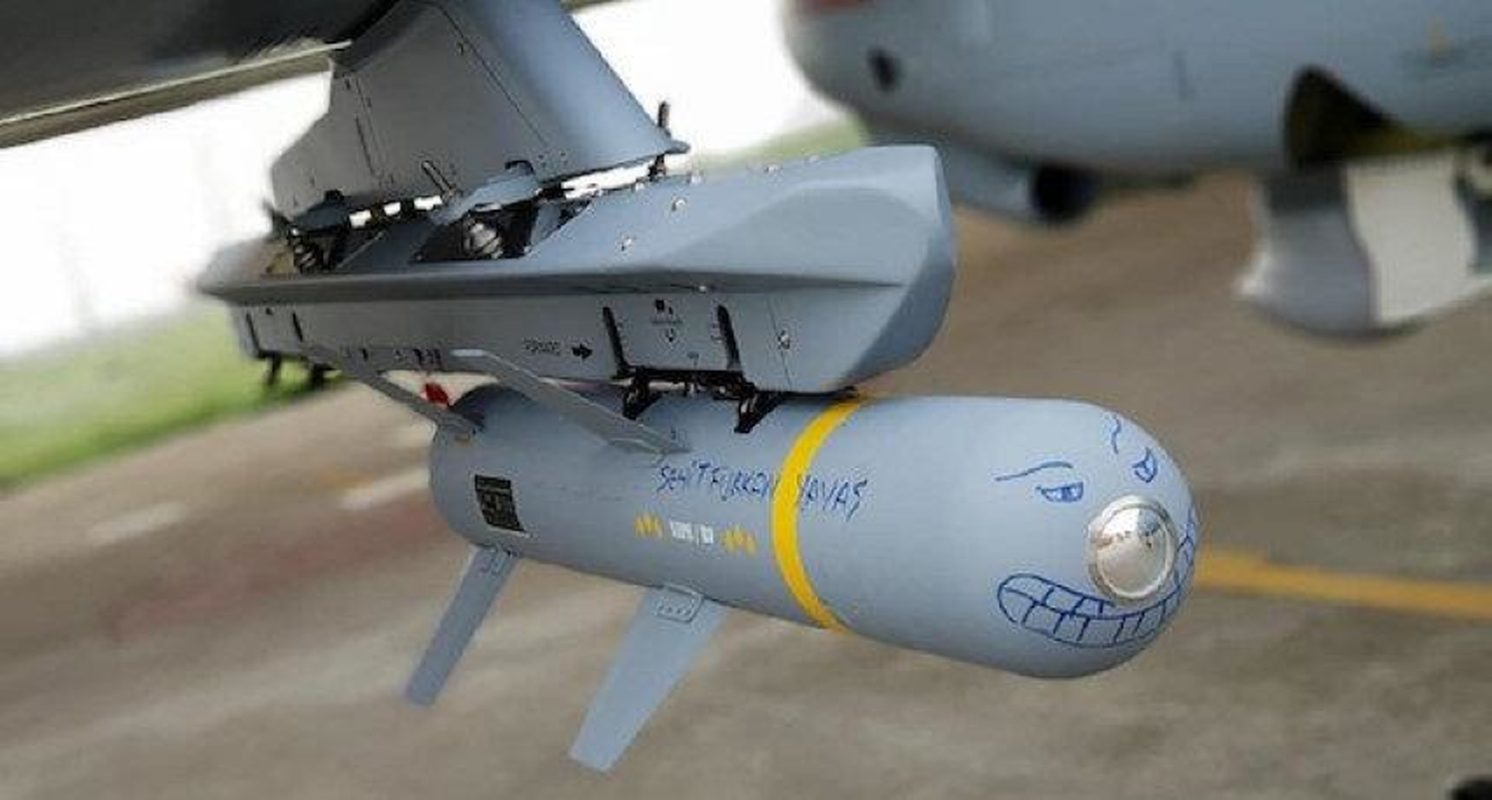 UAV hien dai nhat cua Tho Nhi Ky vua bi Su-35 Nga 'nan gan' tai Syria-Hinh-7