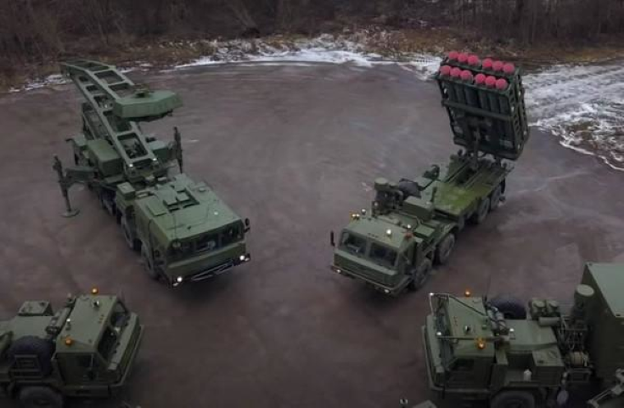 Nga ‘rao kin’ Crimea bang to hop S-350 Vityaz 'manh gap doi S-300'-Hinh-12