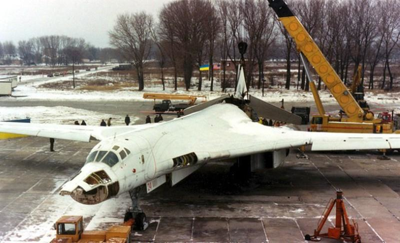Oanh tac co Tu-160 Ukraine lot vao tay Nga dung giay phut cuoi nhu the nao?-Hinh-13