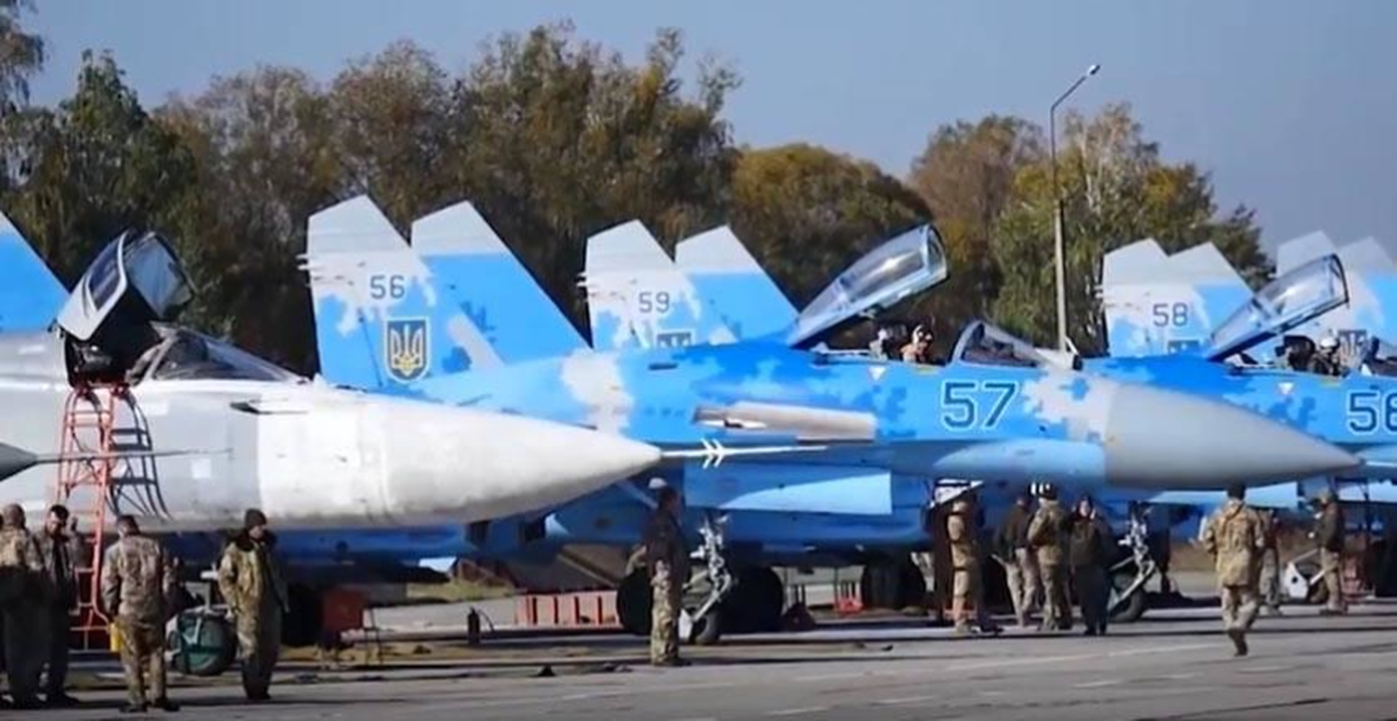 Chien dau co Su-27 cua Ukraine con bao nhieu chiec co the hoat dong?-Hinh-28
