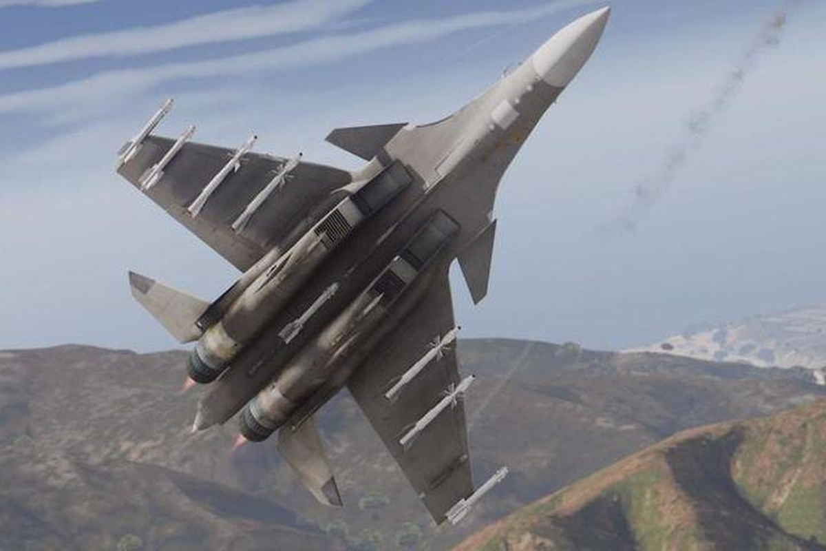 Man trinh dien kho tin cua tiem kich Su-37 mang ve cho Nga 10 ty USD-Hinh-11