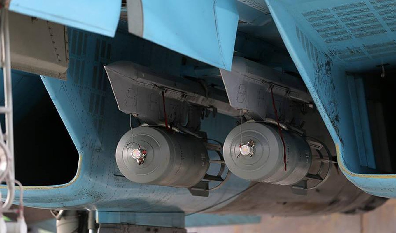 'Xe tang bay' Su-34 Nga gap nan do duong tron truot-Hinh-5