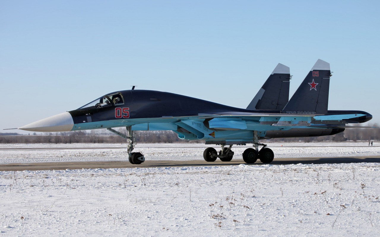 Tiem kich - bom Su-34 co gi khien My va NATO phai kieng ne?-Hinh-7