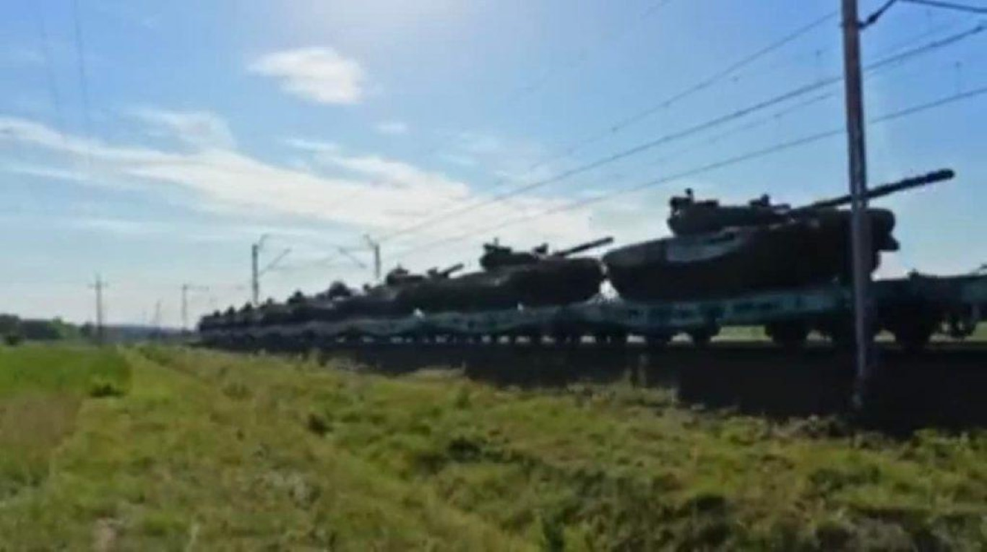 Ukraine nhan xe tang PT-91 tu Ba Lan, san sang tong tan cong Kherson?-Hinh-3