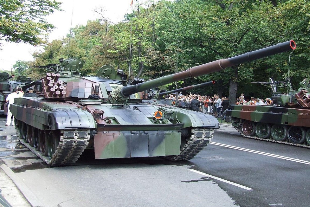 Ukraine nhan xe tang PT-91 tu Ba Lan, san sang tong tan cong Kherson?-Hinh-6