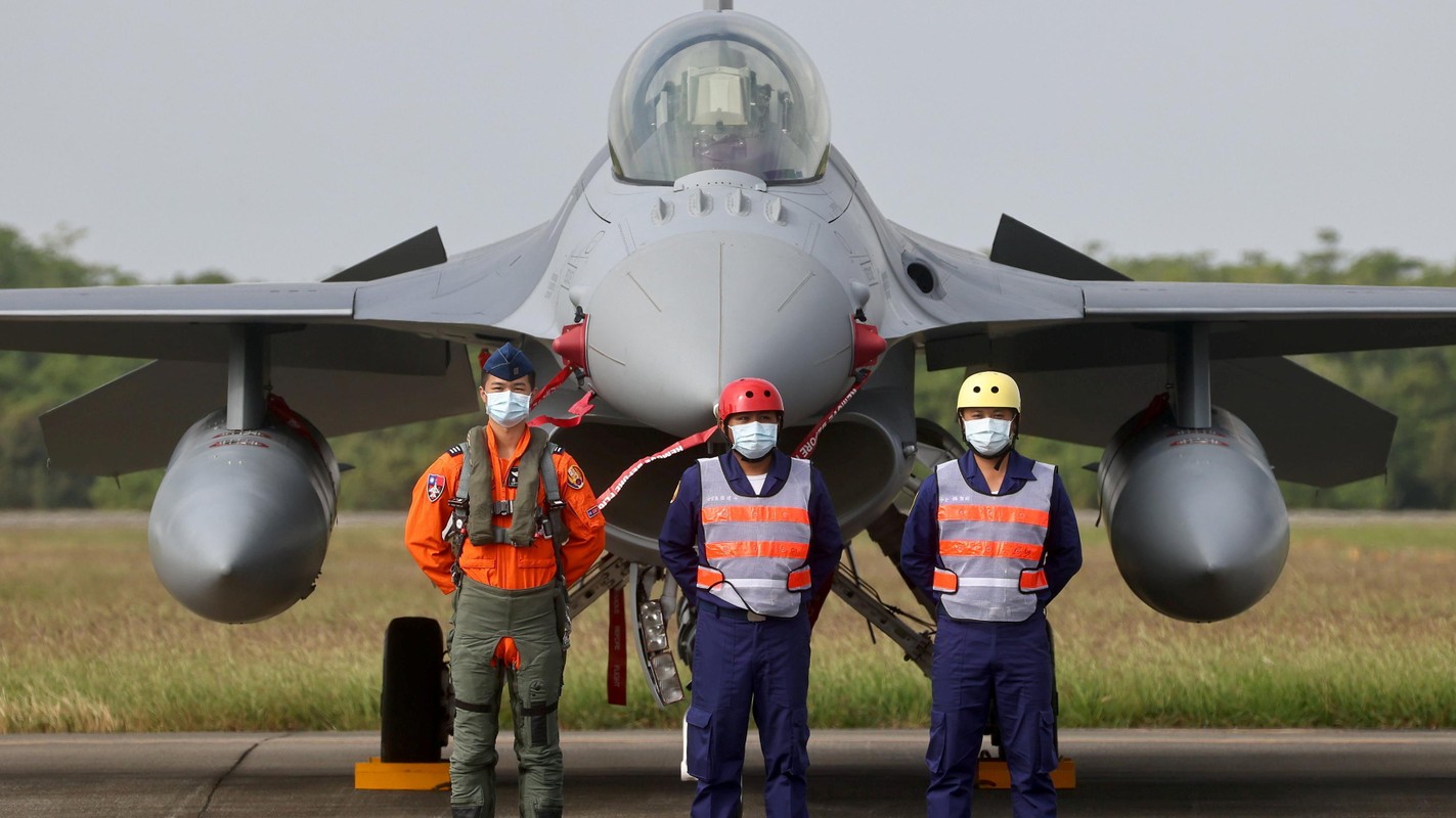 Dai Loan pho dien tiem kich toi tan F-16V mua tu My-Hinh-15