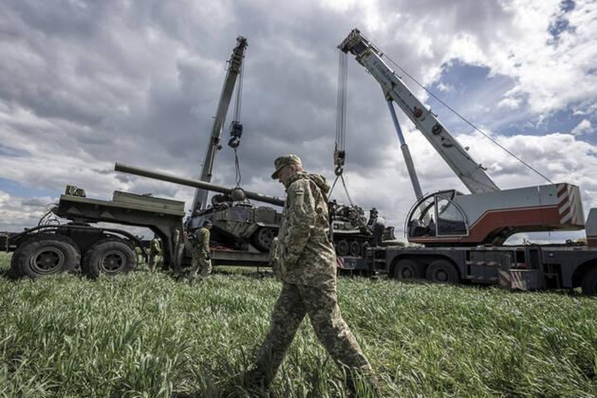 Nga giat minh khi Ukraine tung hang loat 'vua chien truong' ra tran-Hinh-8