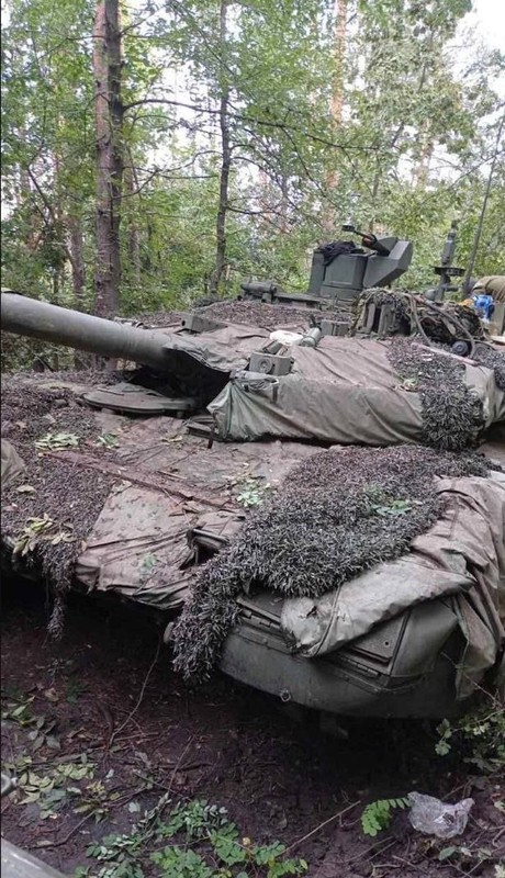 Lo noi that sieu tang T-90M bi Nga bo lai tai Kharkov