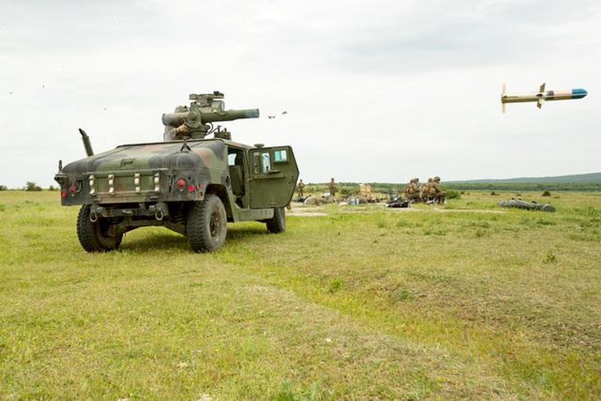 Ukraine lan dau su dung ten lua chong tang TOW do My cung cap-Hinh-5