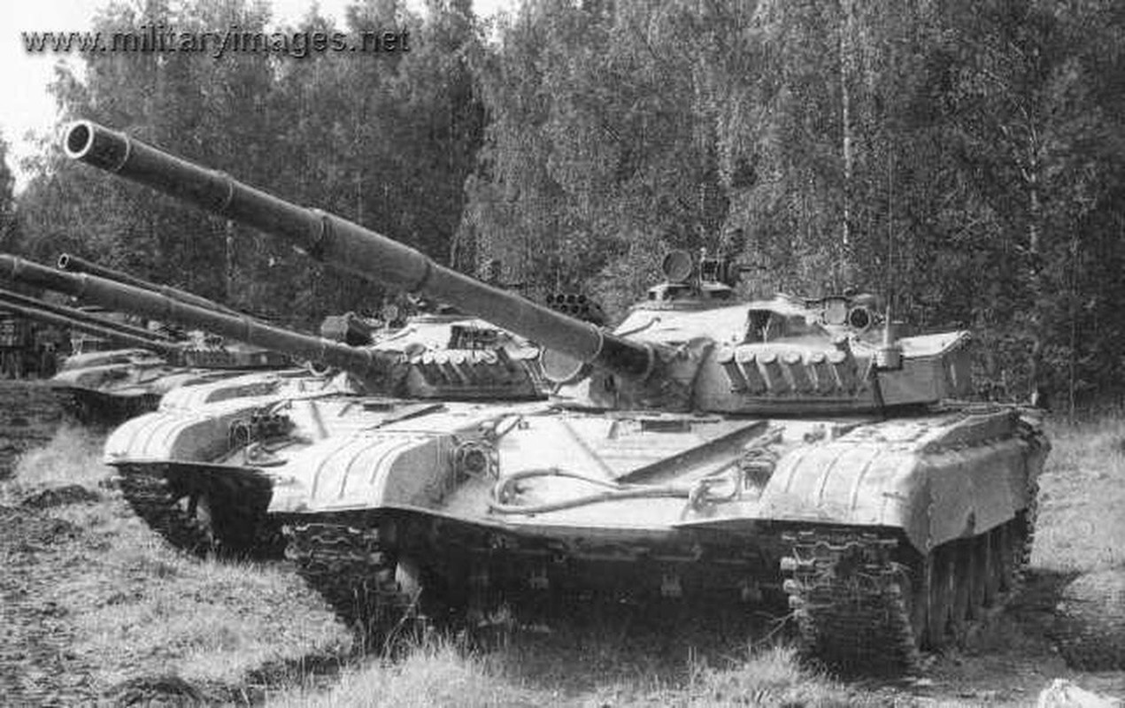 That bai cua xe tang T-72M1 va T-80U truoc Leopard 2A4 vao nam 1994 cho thay dieu gi?-Hinh-2