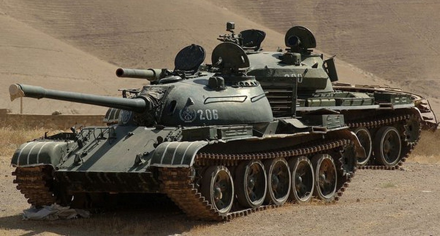 Nga bien T-54/55 thanh xe tang tu sat cuc ky dang so-Hinh-35