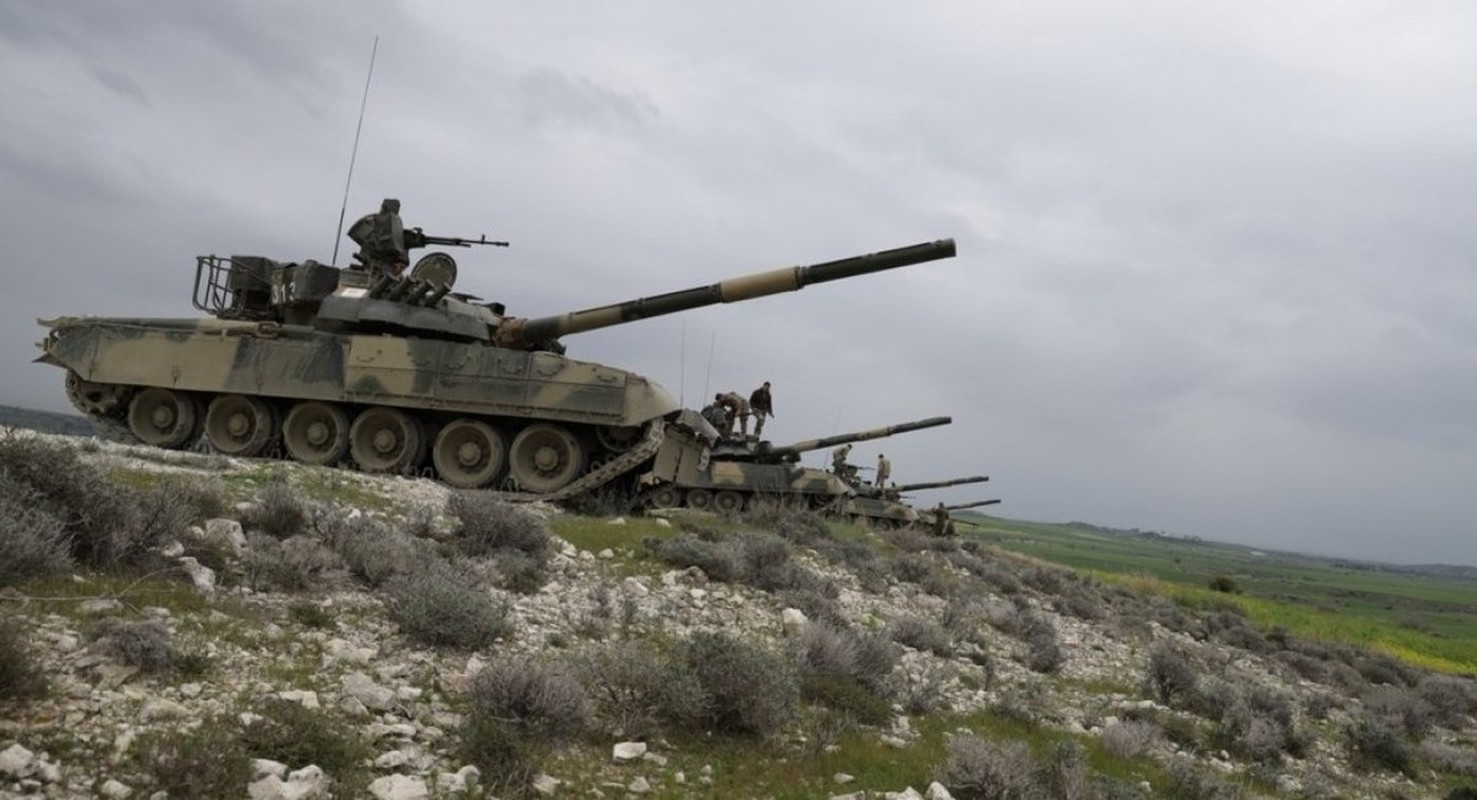 Sip nhan xe tang Merkava tu Israel de 'ranh tay' chuyen giao T-80U-Hinh-12