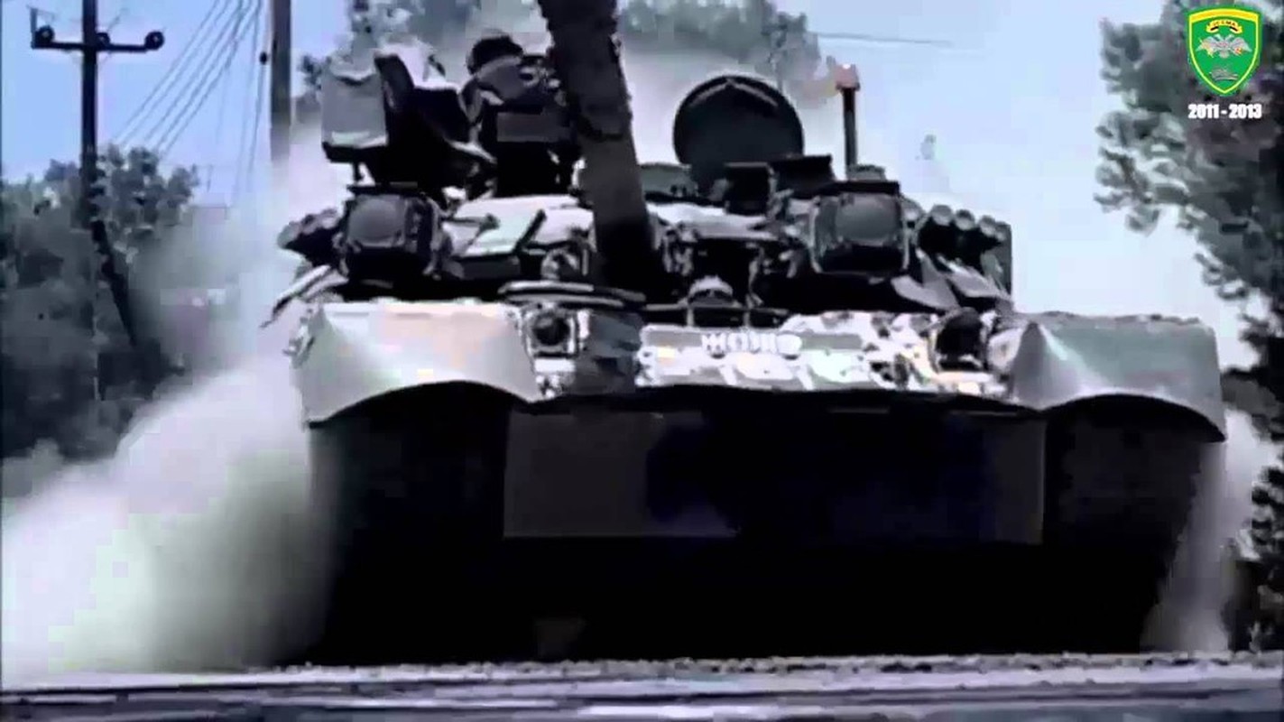 Sip nhan xe tang Merkava tu Israel de 'ranh tay' chuyen giao T-80U-Hinh-7