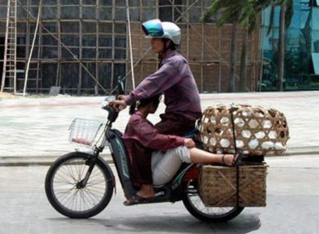 Hoang mang voi &quot;nguoi van chuyen&quot; tung hoanh tren pho