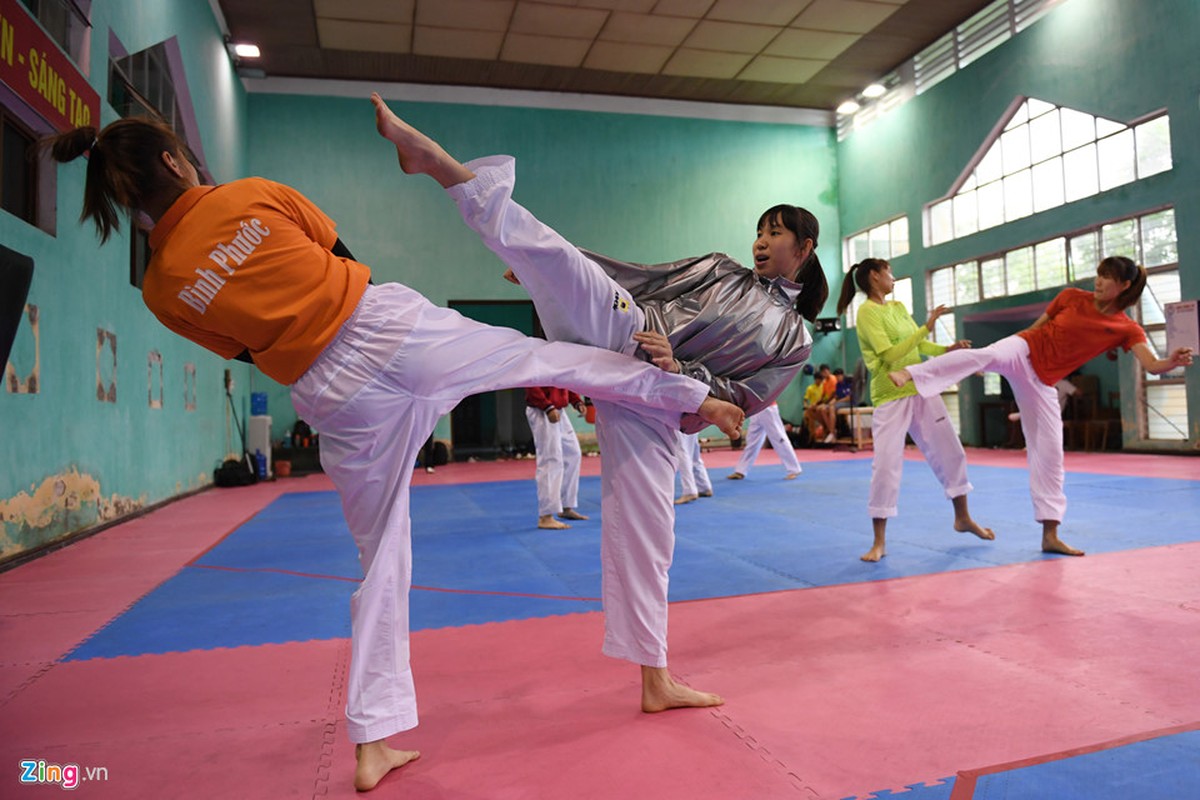 Tuyen taekwondo kho luyen bang dung cu dac biet truoc SEA Games-Hinh-3