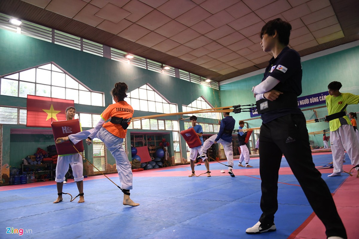 Tuyen taekwondo kho luyen bang dung cu dac biet truoc SEA Games-Hinh-5