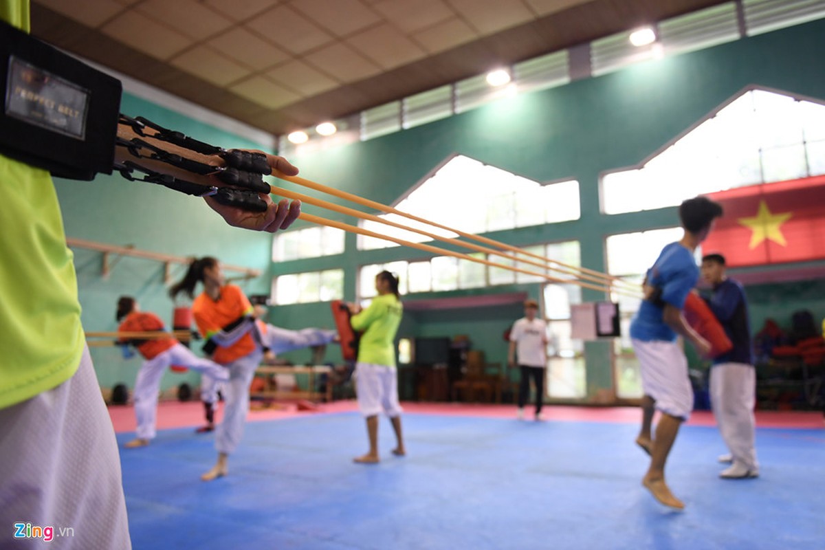 Tuyen taekwondo kho luyen bang dung cu dac biet truoc SEA Games-Hinh-9