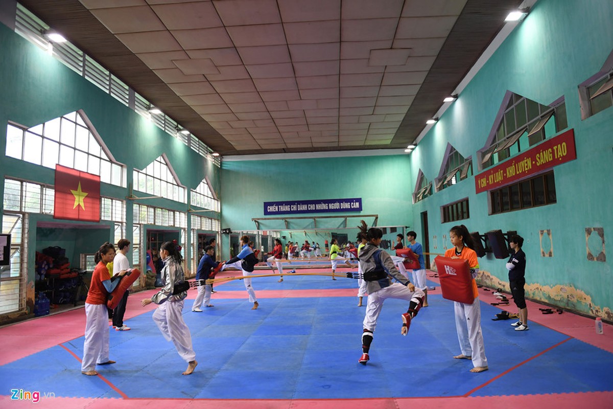Tuyen taekwondo kho luyen bang dung cu dac biet truoc SEA Games