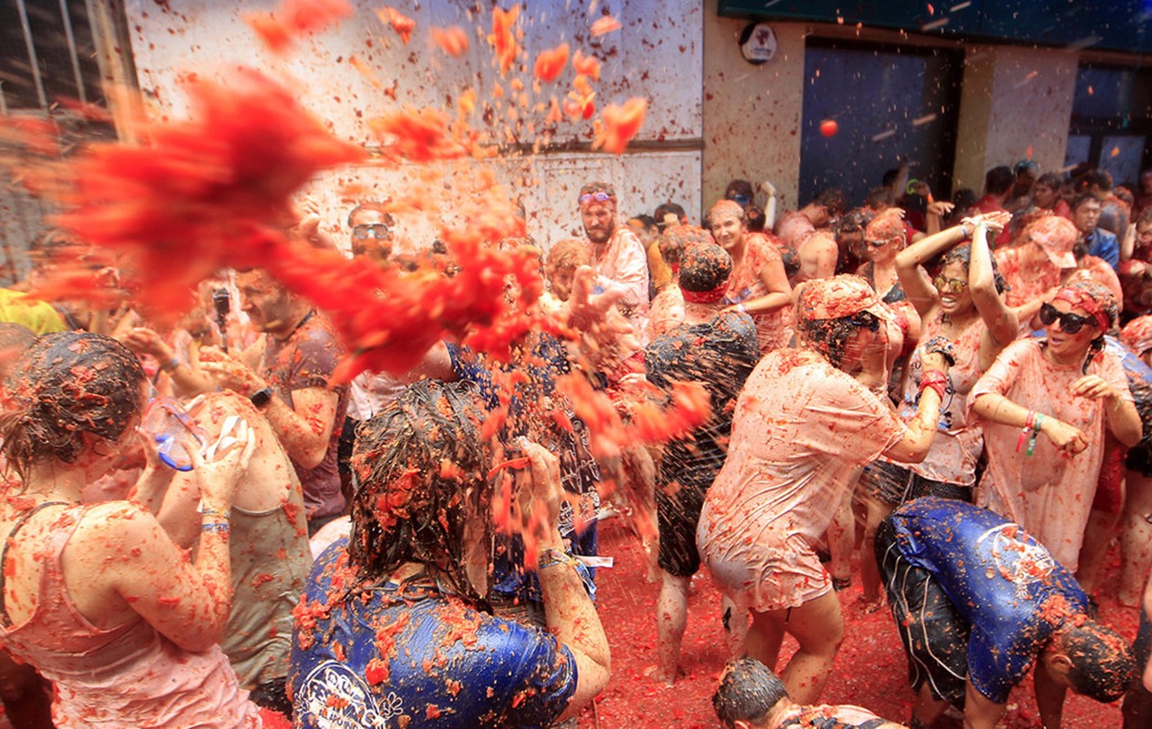 La Tomatina: &quot;Cuoc chien ca chua&quot; lon nhat the gioi-Hinh-2