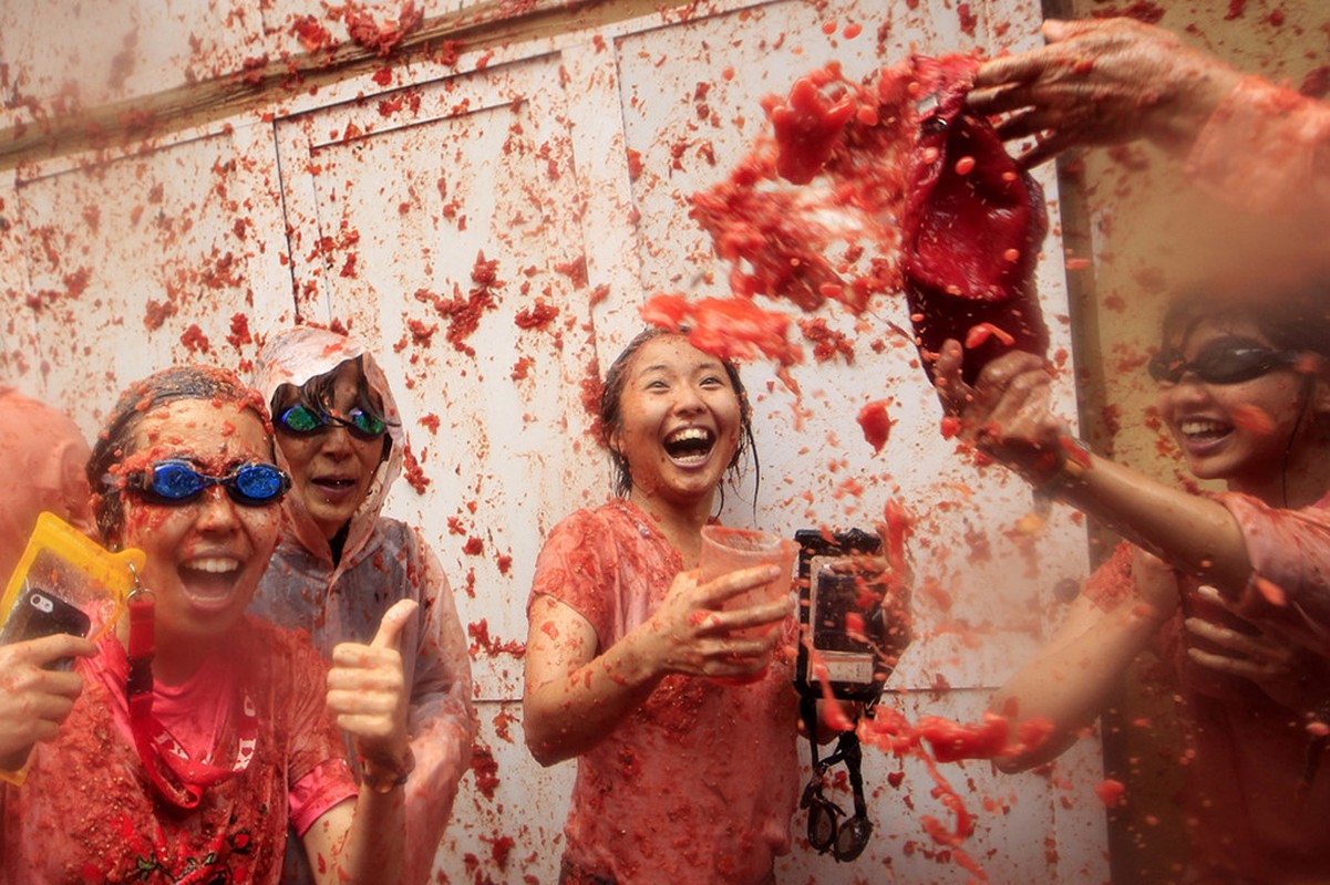 La Tomatina: &quot;Cuoc chien ca chua&quot; lon nhat the gioi-Hinh-6