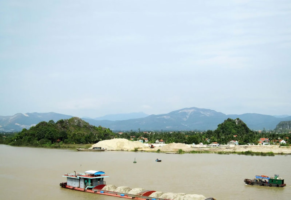 Ngam dong song noi tieng bac nhat trong lich su Viet Nam-Hinh-2