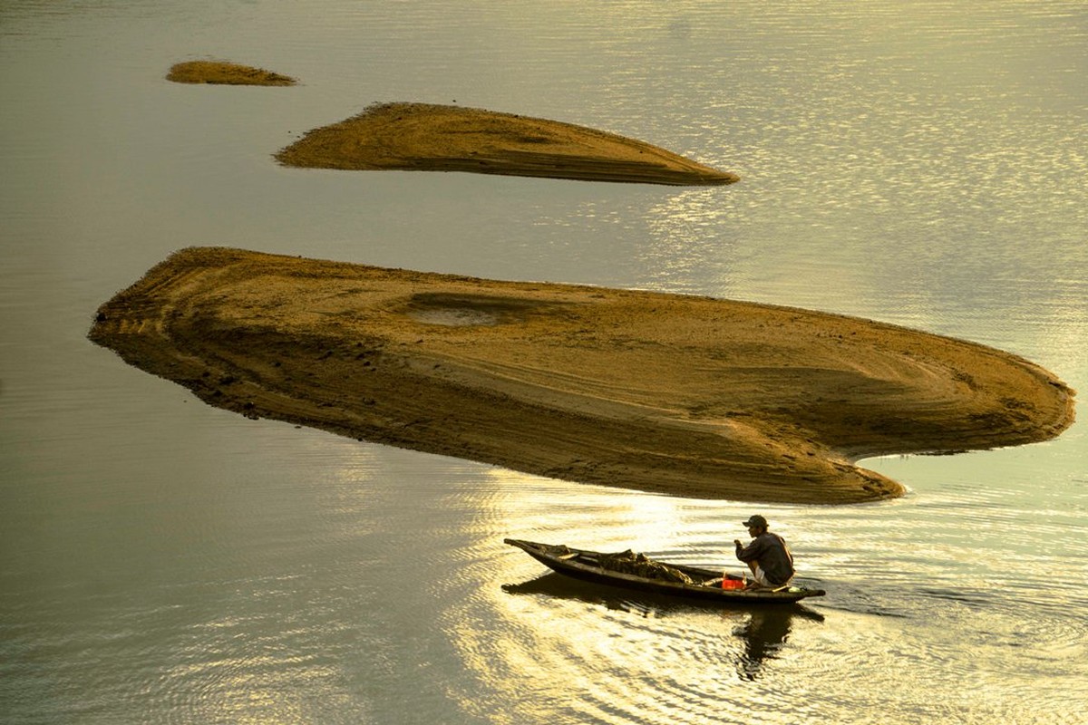 Han han ho Phu Ninh, ngu dan loi bo tha luoi bat ca-Hinh-2