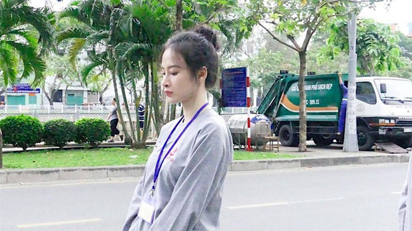 Nho lai qua khu lam lo, Angela Phuong Trinh 