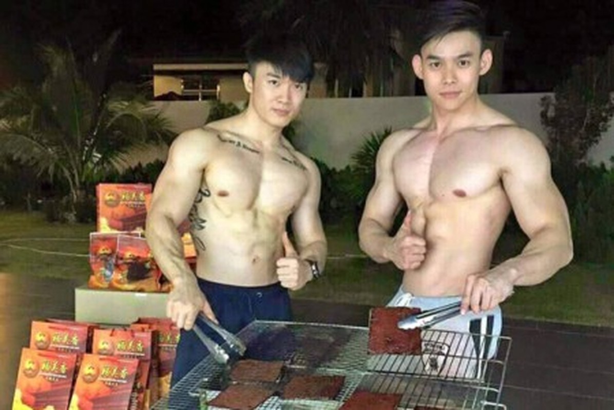 Quan an trai dep 6 mui coi tran ben le duong Ha Noi gay xon xao-Hinh-7