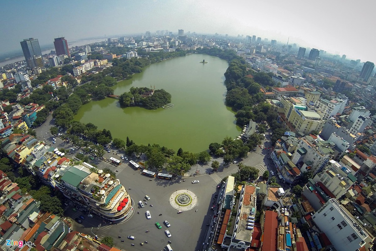 Diem mat nhung tuyen pho Ha Noi co gia dat ngang New York, Paris