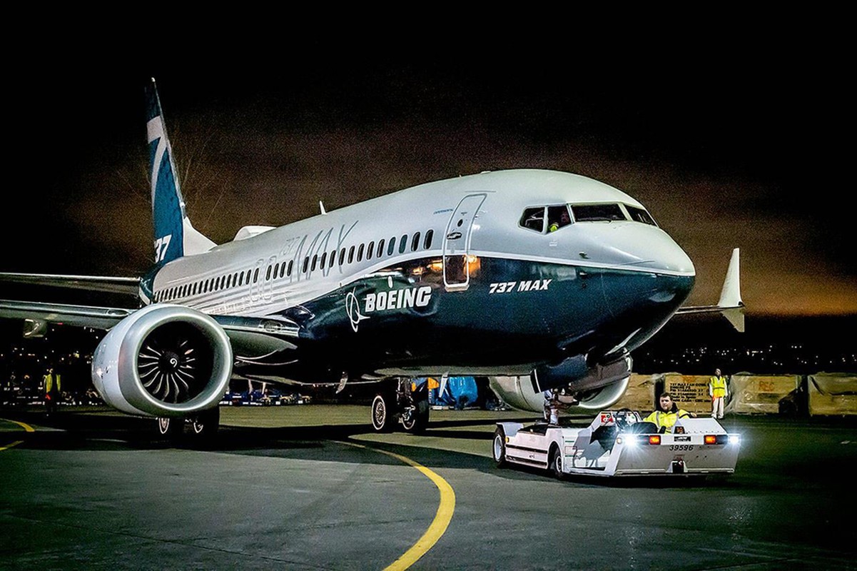 May bay 737 Max chiem cho do oto cua nhan vien Boeing-Hinh-8