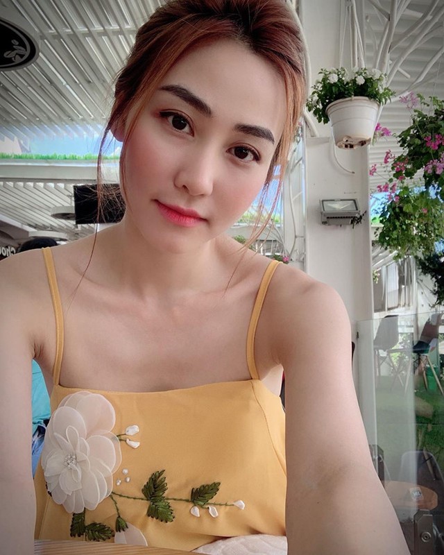 Cuoc song cua Ngan Khanh sau 4 nam ket hon-Hinh-2