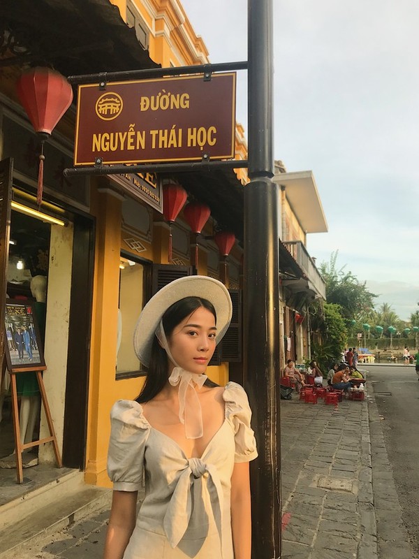 Nu chinh bi ghet sau khi dong MV cua Huong Giang-Hinh-7