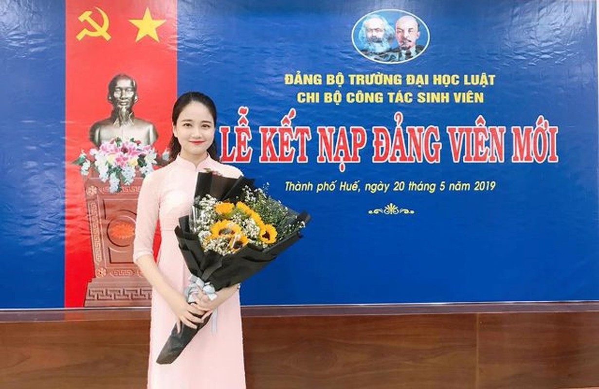 Ve dep cua Hoa khoi sinh vien sau 1 nam dang quang-Hinh-8