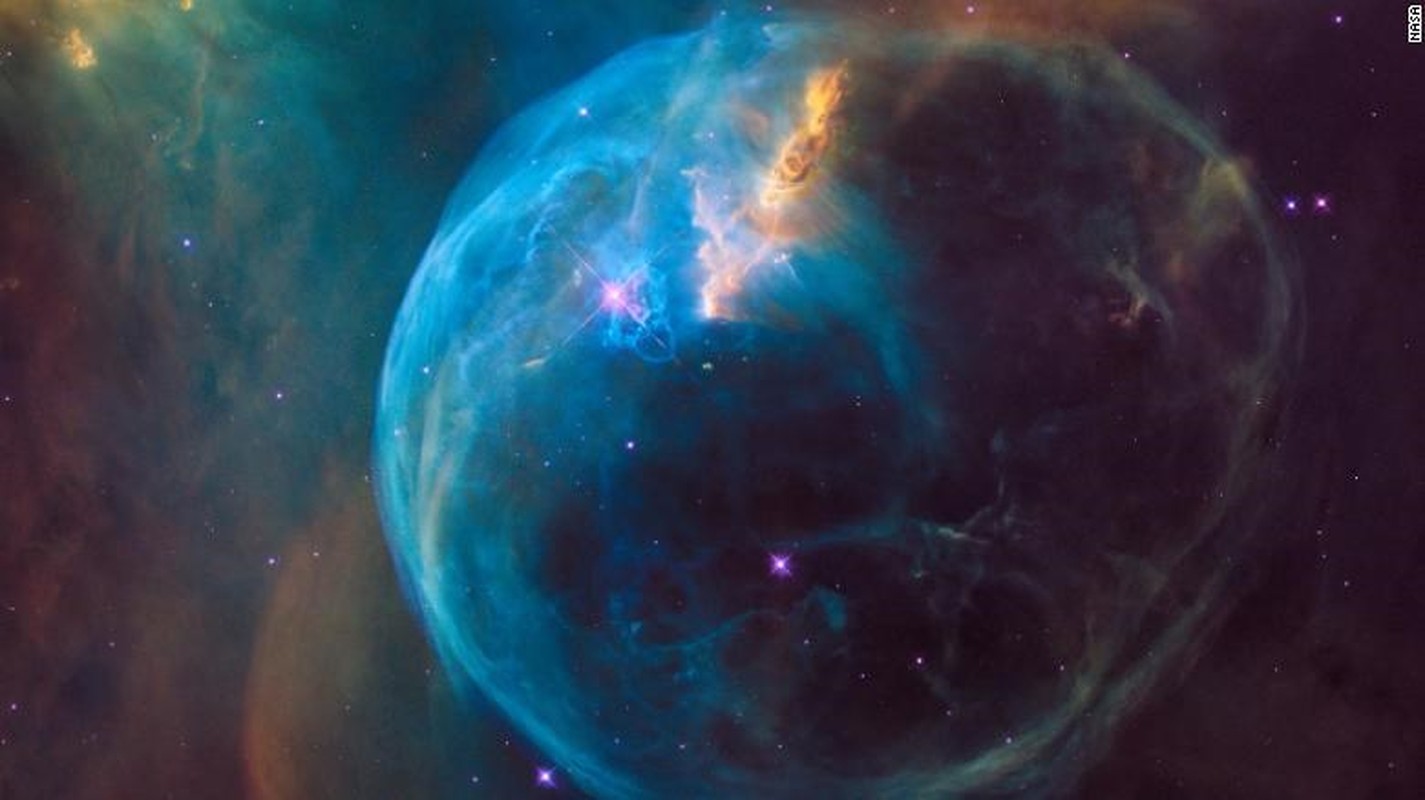 Vu tru ky bi qua con mat cua Kinh vien vong Hubble-Hinh-12