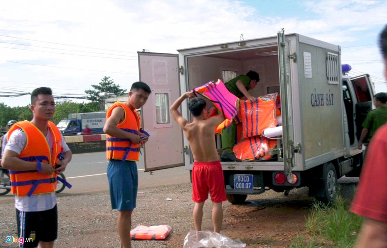 Lu dang cao dot ngot, hang tram nguoi dan Binh Phuoc so tan gap-Hinh-5