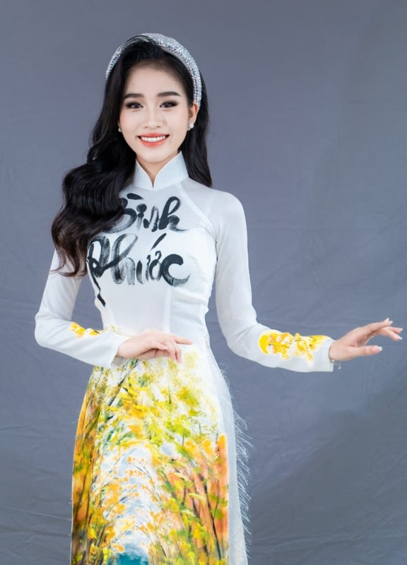 Nu sinh de khoc, me vo Vovinam thi Miss World Vietnam 2023-Hinh-2