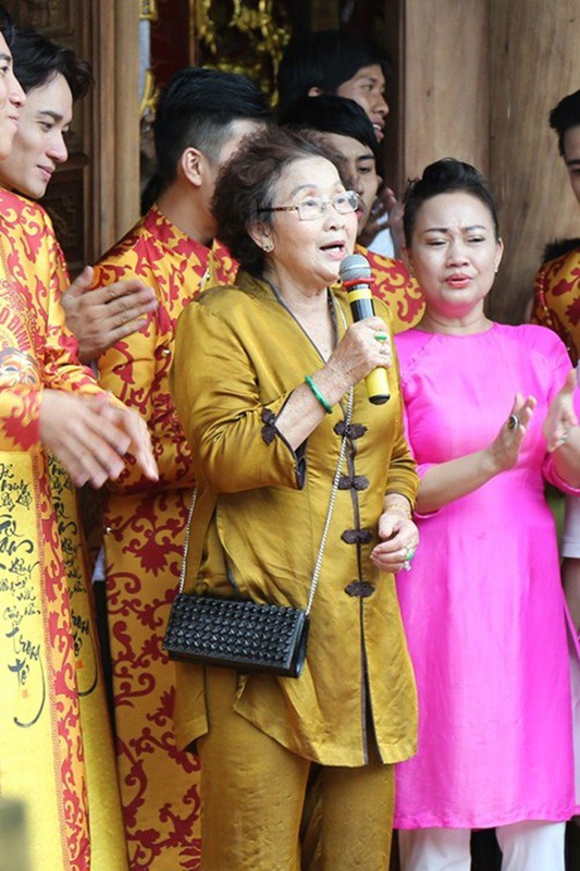 Nguoi phu nu vuot kho nuoi 5 anh em Hoai Linh - Duong Trieu Vu-Hinh-3