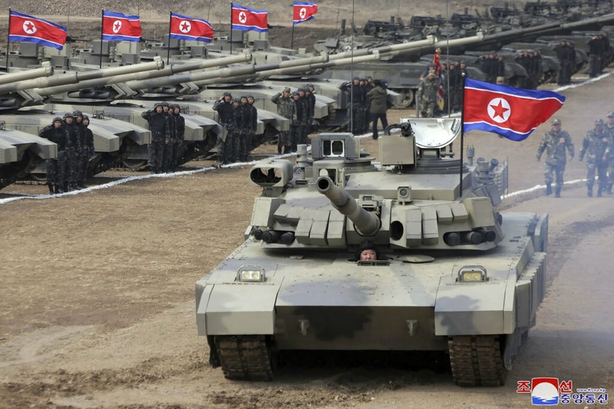 Xe tang M2020 'Armata Trieu Tien' la ban nang cap dua tren T-62?-Hinh-4