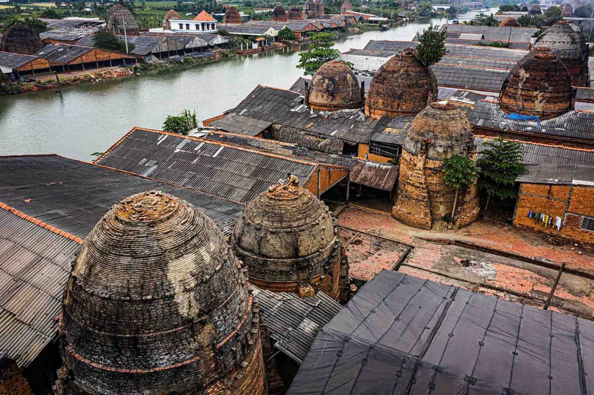 Sac mau “vuong quoc gach gom” Vinh Long tu tren cao-Hinh-2