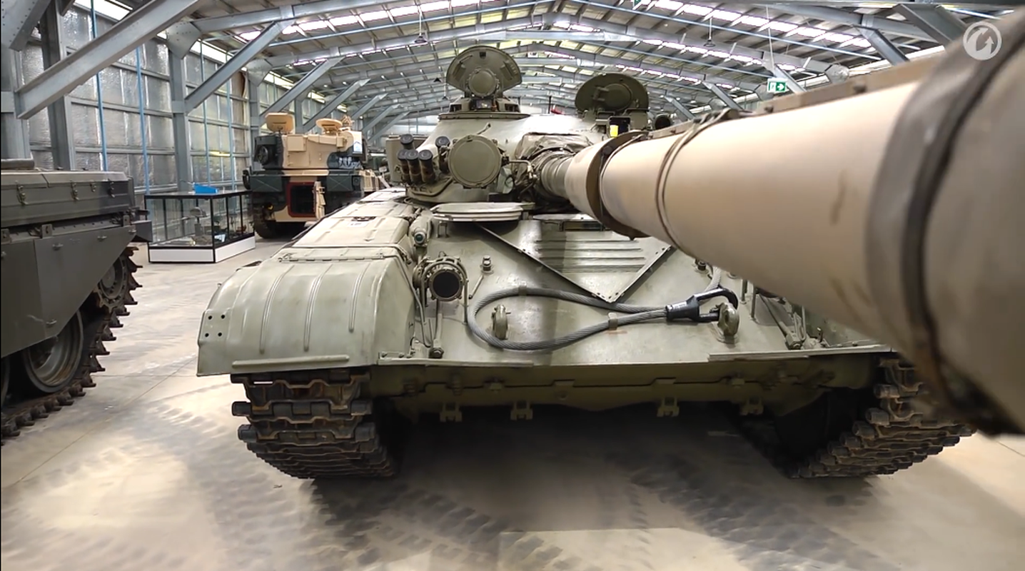 Dieu chua biet ben trong xe tang T-72 huyen thoai nuoc Nga