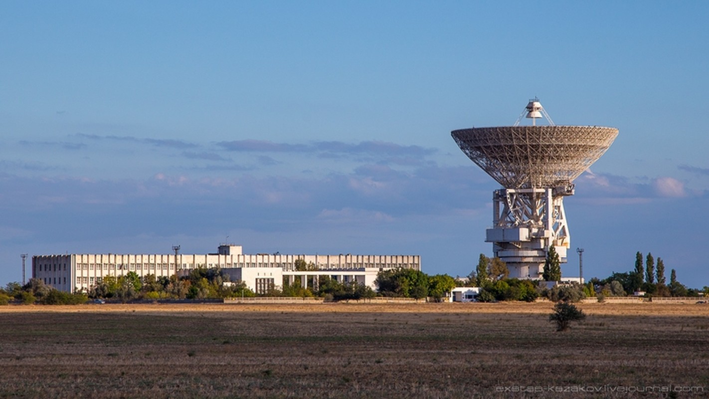 Витино центр космической связи. Радиотелескоп РТ-70 (П-2500. Радиотелескоп Крым Евпатория. Евпатория центр дальней космической связи Евпатория. Радиотелескоп РТ-70 В Евпатории.