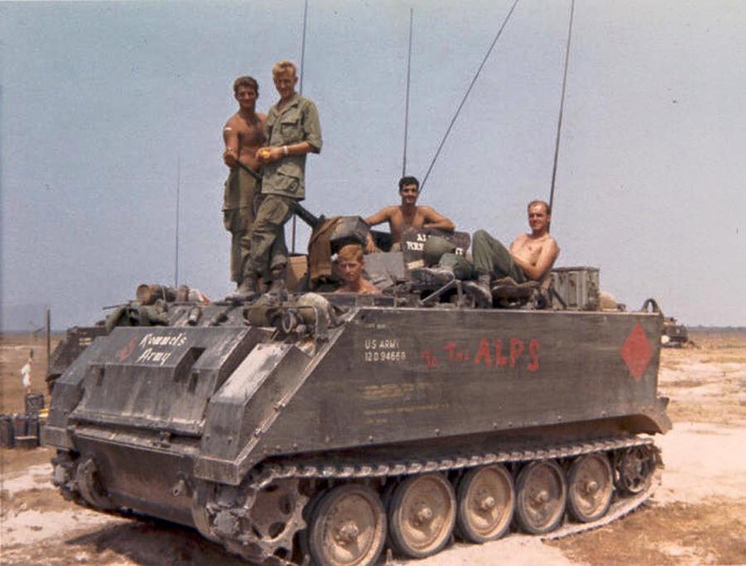 Nhuoc diem chet nguoi cua thiet giap M113 trong CT Viet Nam