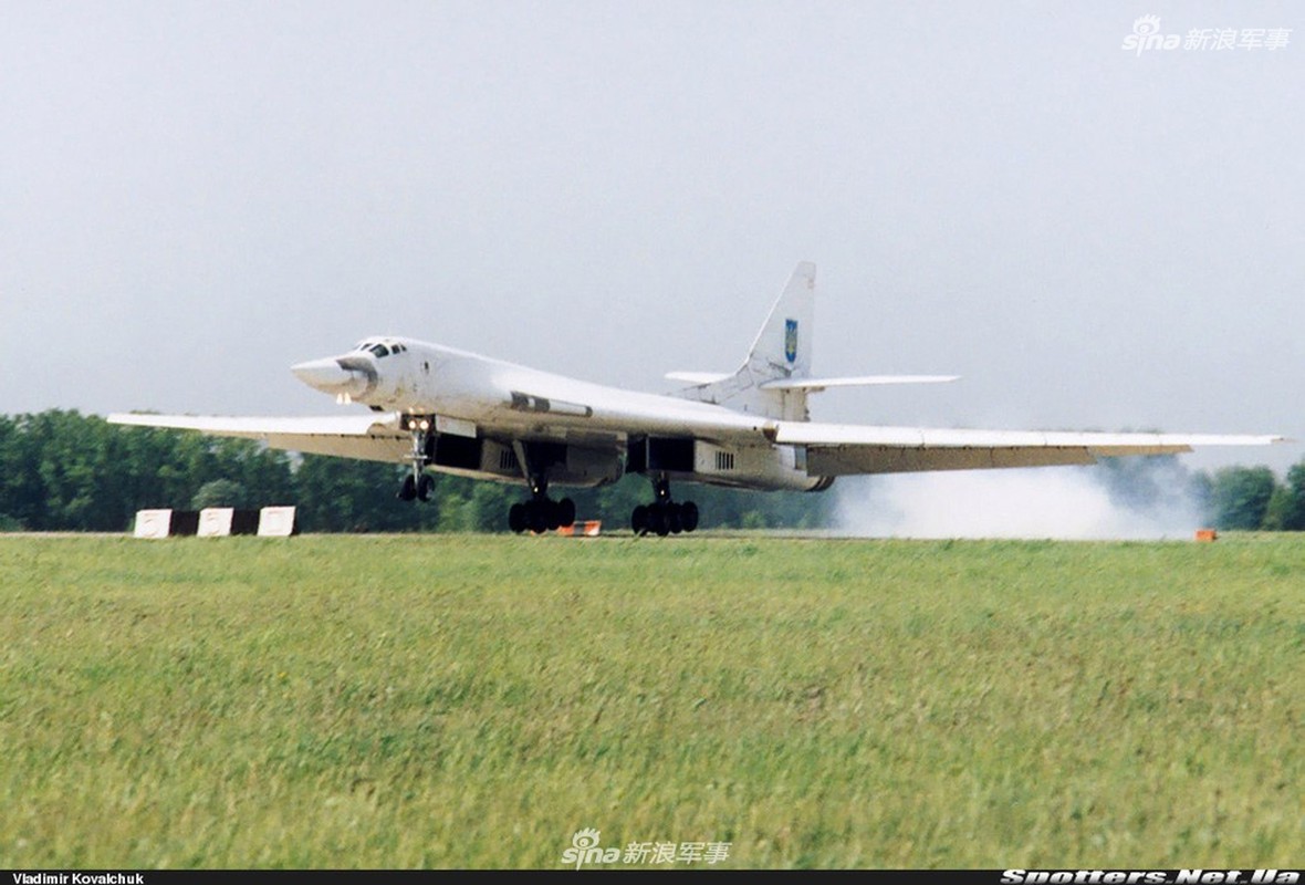 Tai sao Nga ton tien che tao lai &quot;phao dai bay&quot; Tu-160-Hinh-7