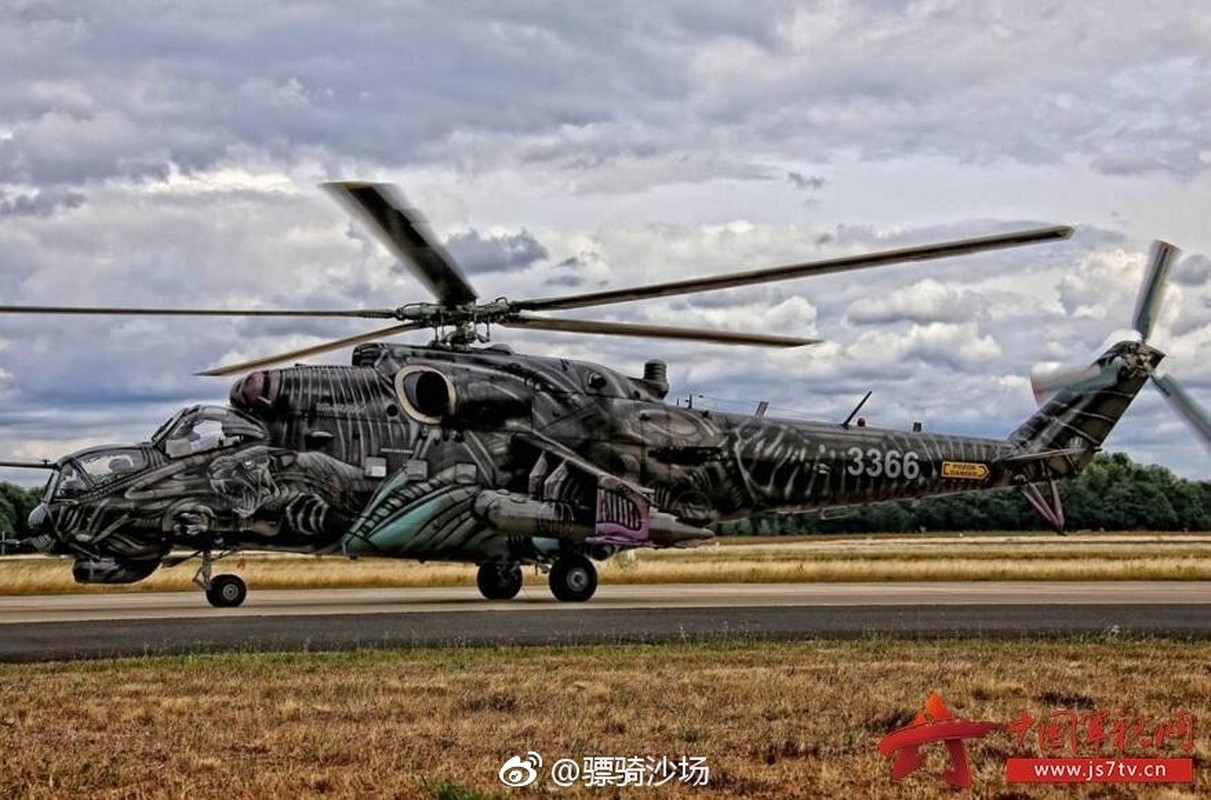 Rung minh truoc dan truc thang Mi-24 “xam tro day minh“-Hinh-3