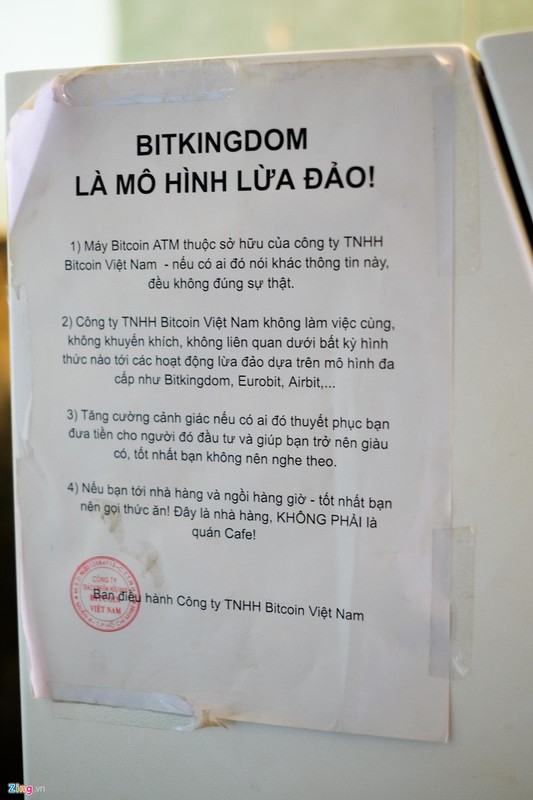 Can canh may ATM Bitcoin trong tiem an o Sai Gon-Hinh-3