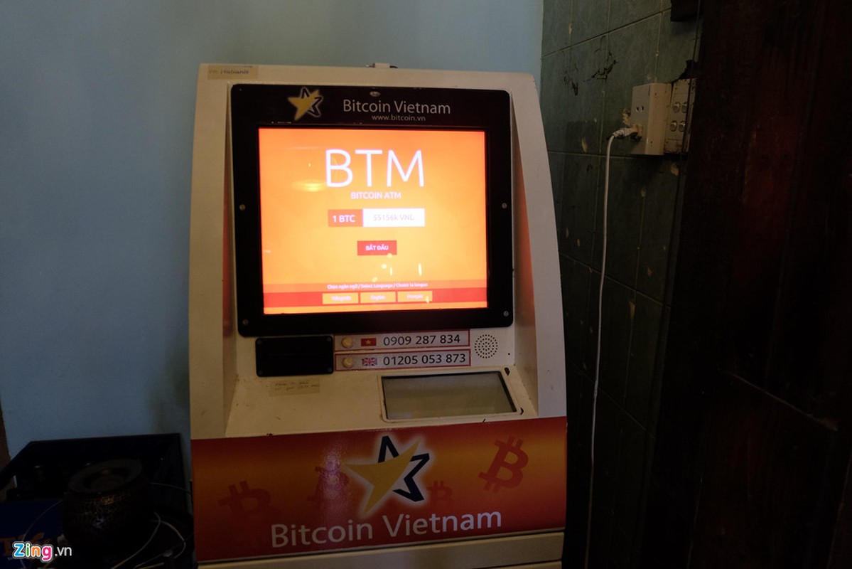 Can canh may ATM Bitcoin trong tiem an o Sai Gon-Hinh-7