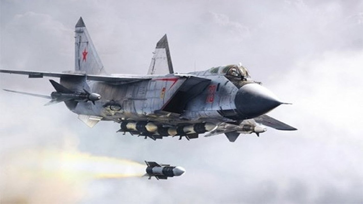 Kham pha bi mat noi hien dai hoa sieu co MiG-31-Hinh-13